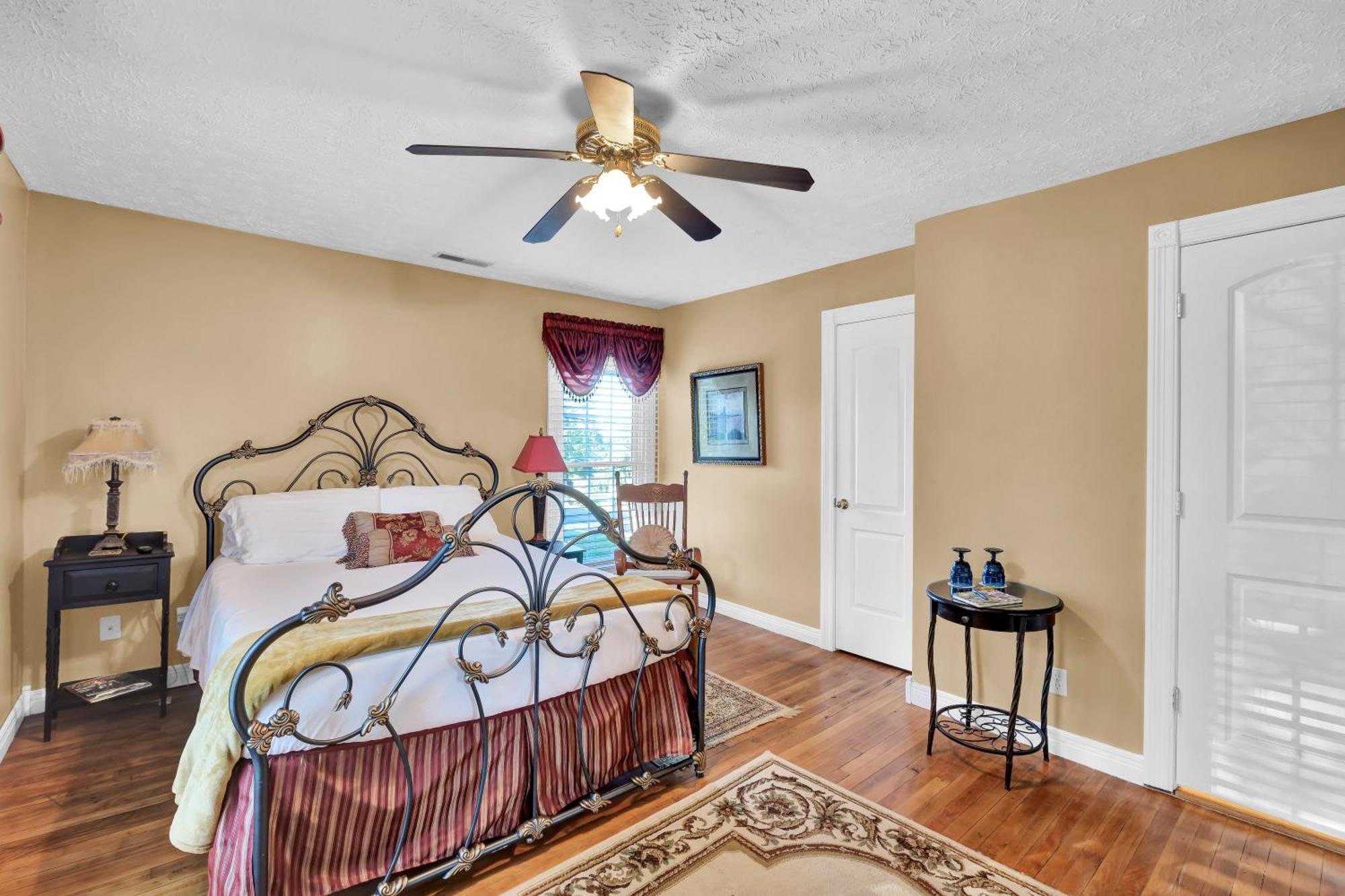 Hill House Bed And Breakfast Loretto Extérieur photo