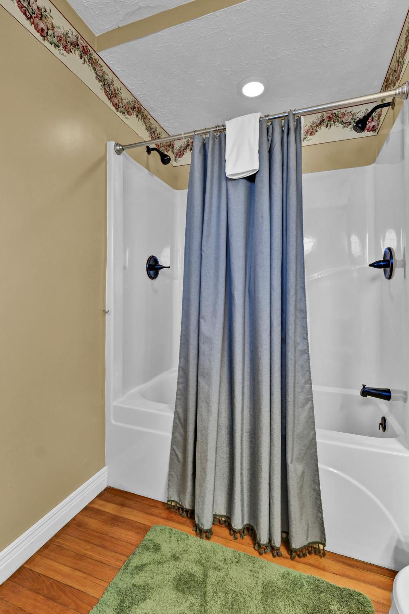 Hill House Bed And Breakfast Loretto Extérieur photo