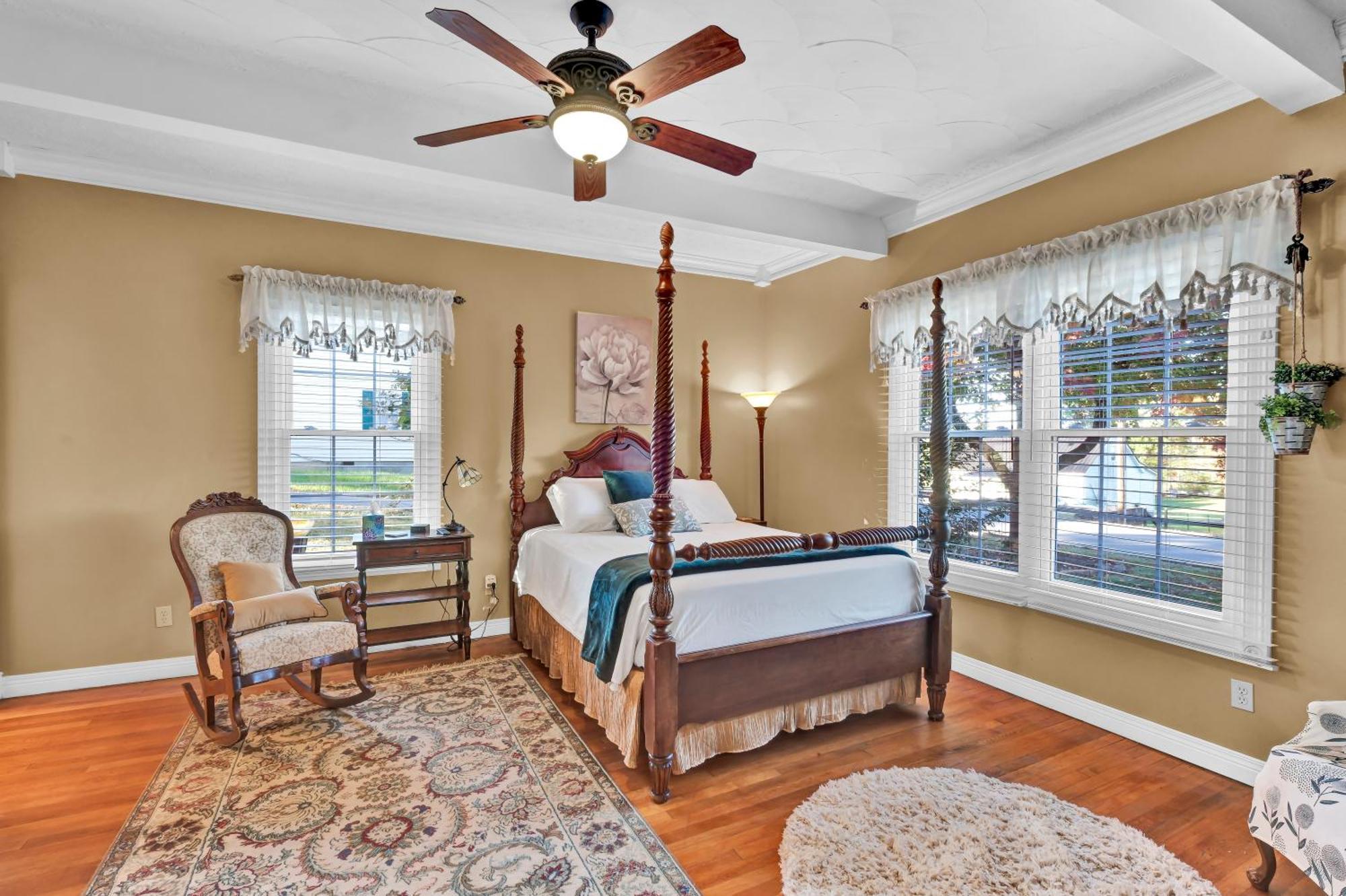 Hill House Bed And Breakfast Loretto Extérieur photo